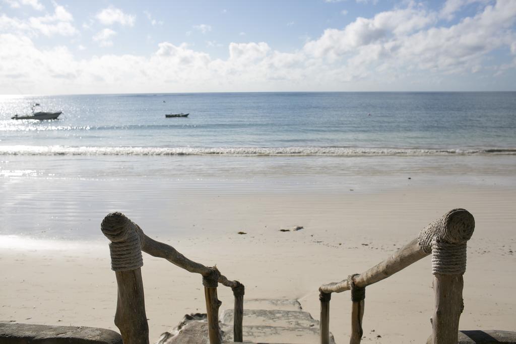 Diani Sea Resort Diani Beach Exterior photo